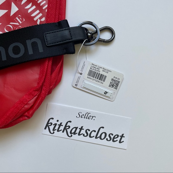 🆕 BLACK/SUPER DARK - ORIGINAL DESIGN NWT lululemon never lost keychain - Picture 4 of 5